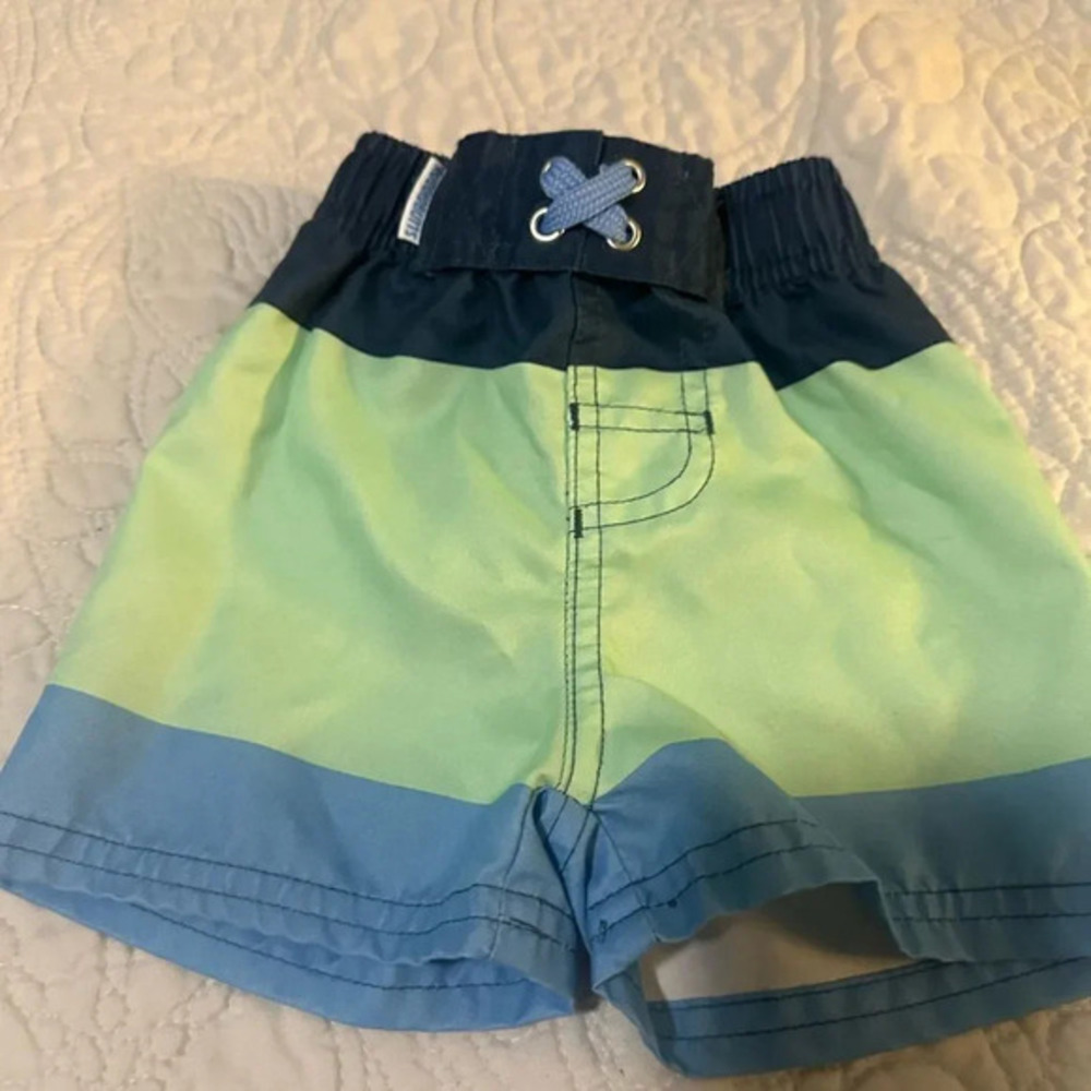 Ruffle‎ Butts infant boys bottoms.